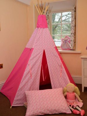 Love Hearts Teepee Children